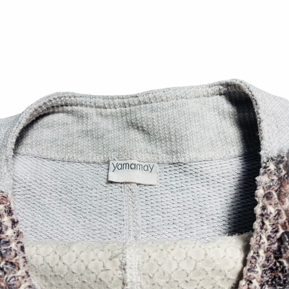 Yamamay Gray & Pink Textured Short Sleeve Sweater - Picture 7 of 8